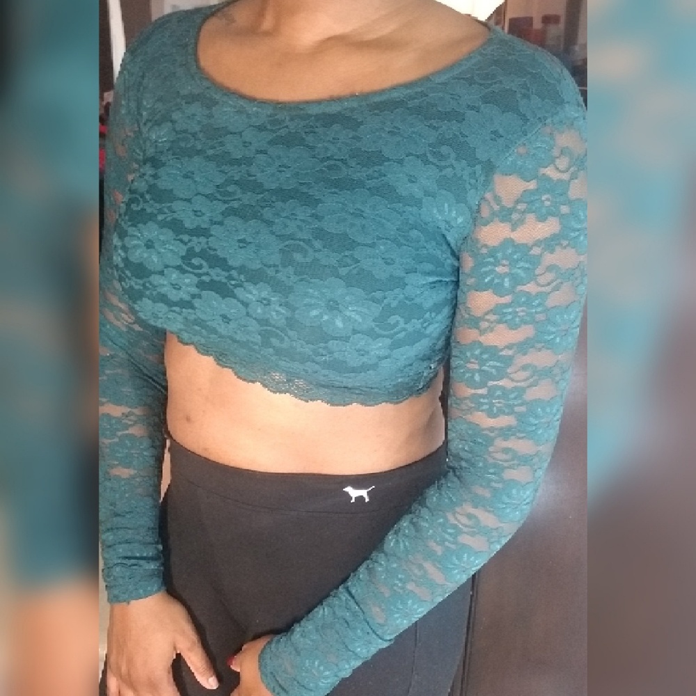 Forever 21 Long Sleeve Teal Mesh Top or Free📌